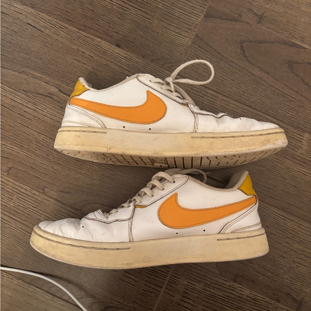 Nike Court Vision Low Sneaker